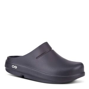 Women’s oofos clogs